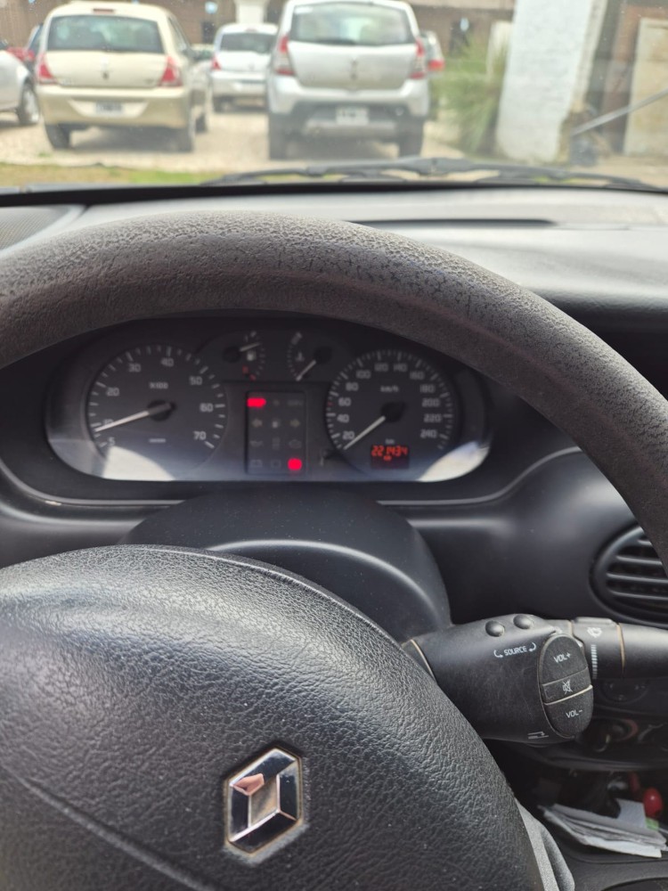 Renault Megane Tric  Expresion TD — foto 17